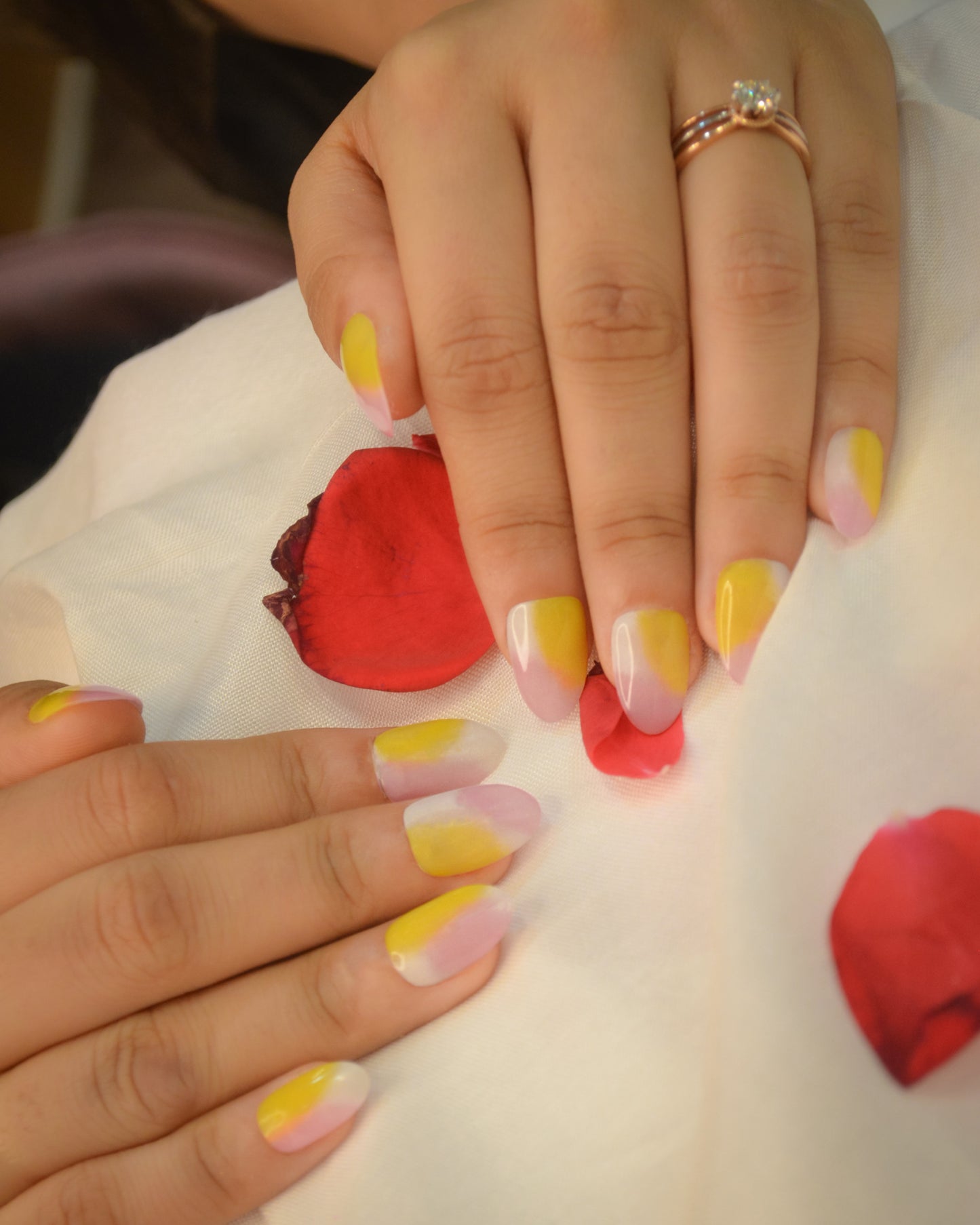 Sunset Glow Silicone Press-On Nails Twinkle Touch