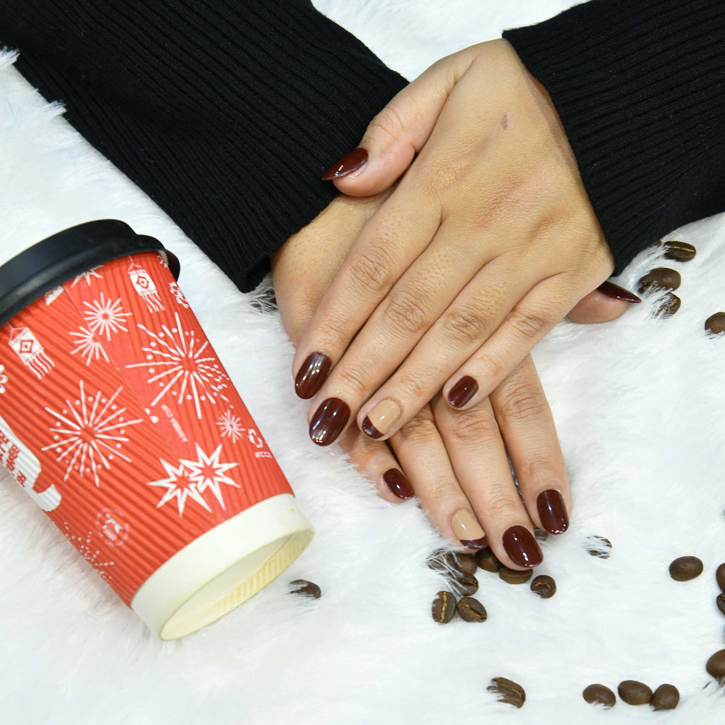 Café Split Silicone Press-On Nails