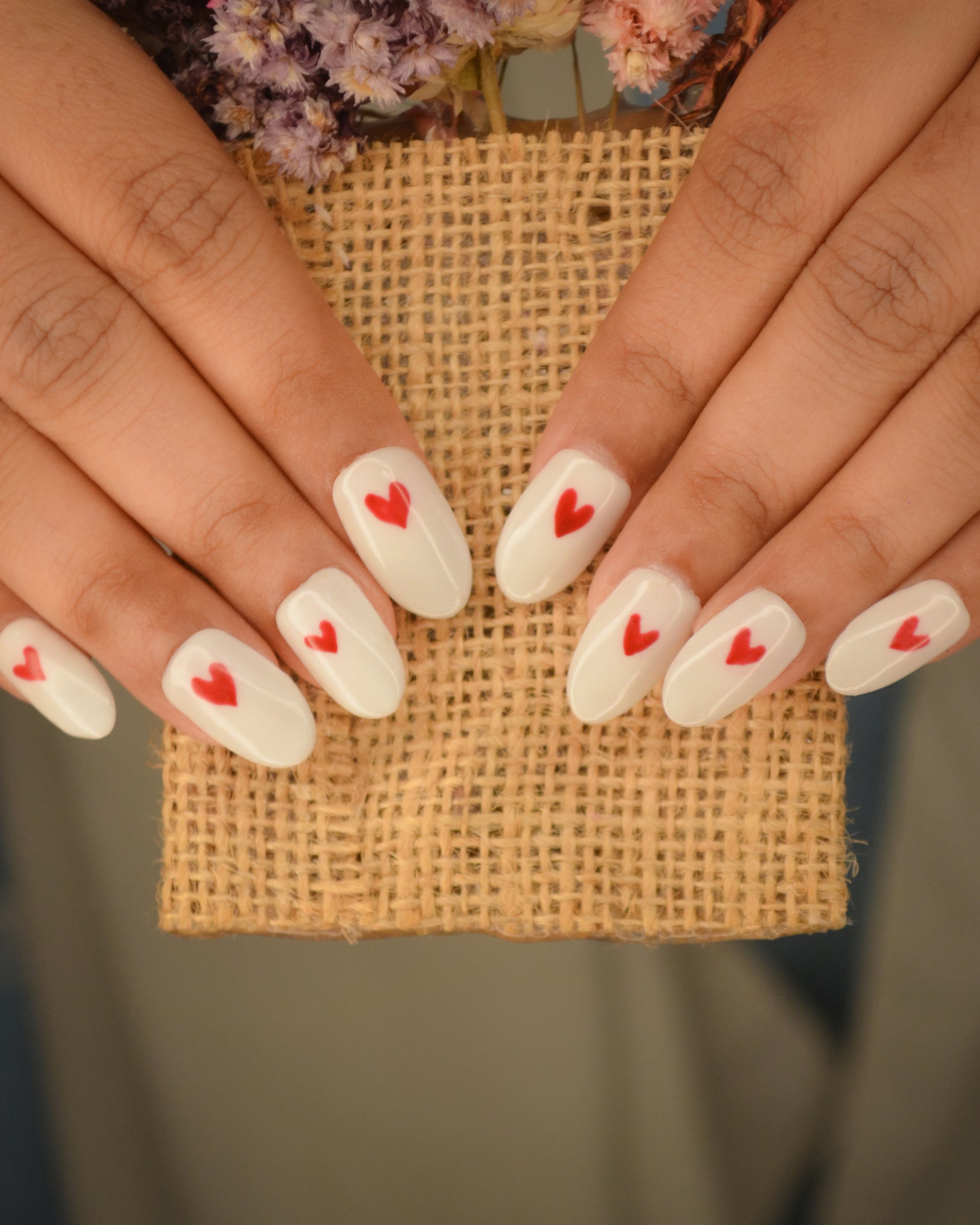 Heartfelt Elegance Silicone Press-On Nails Twinkle Touch