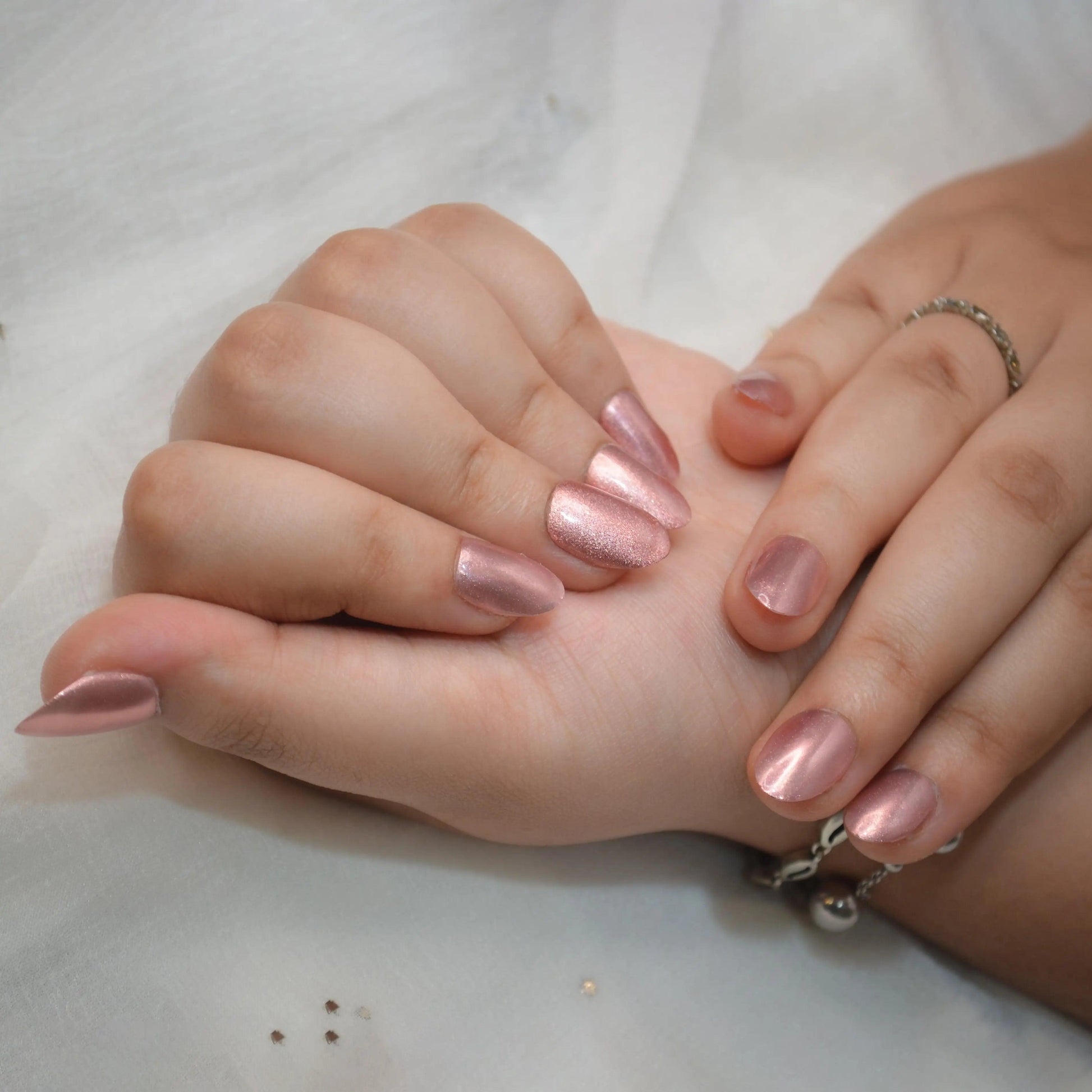Khaki Rose Silicone Press-On Nails - Twinkle Touch
