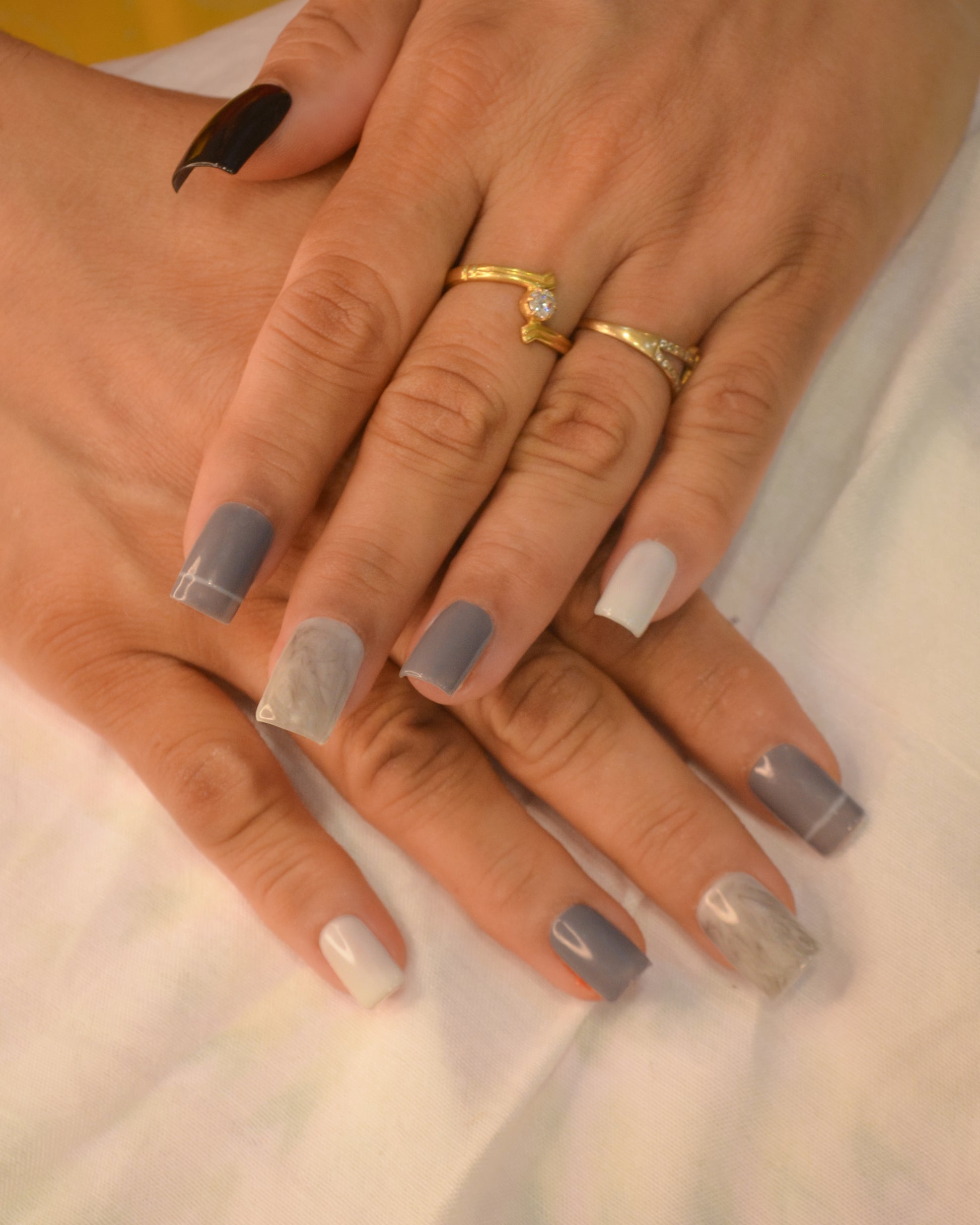 Twinkle Touch Press-On Nails