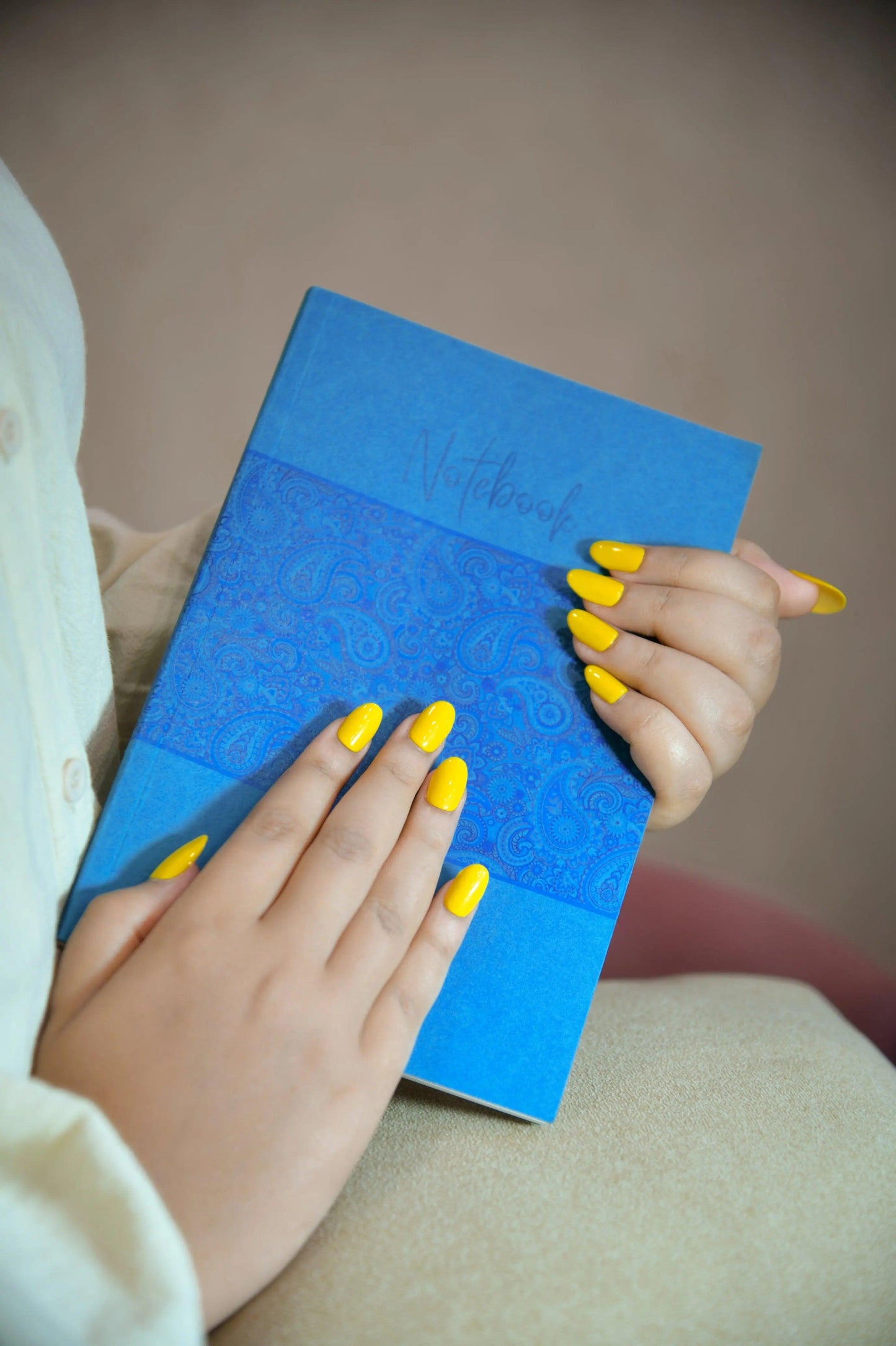 Golden Sunshine Yellow Silicone Press-On Nails - Twinkle Touch