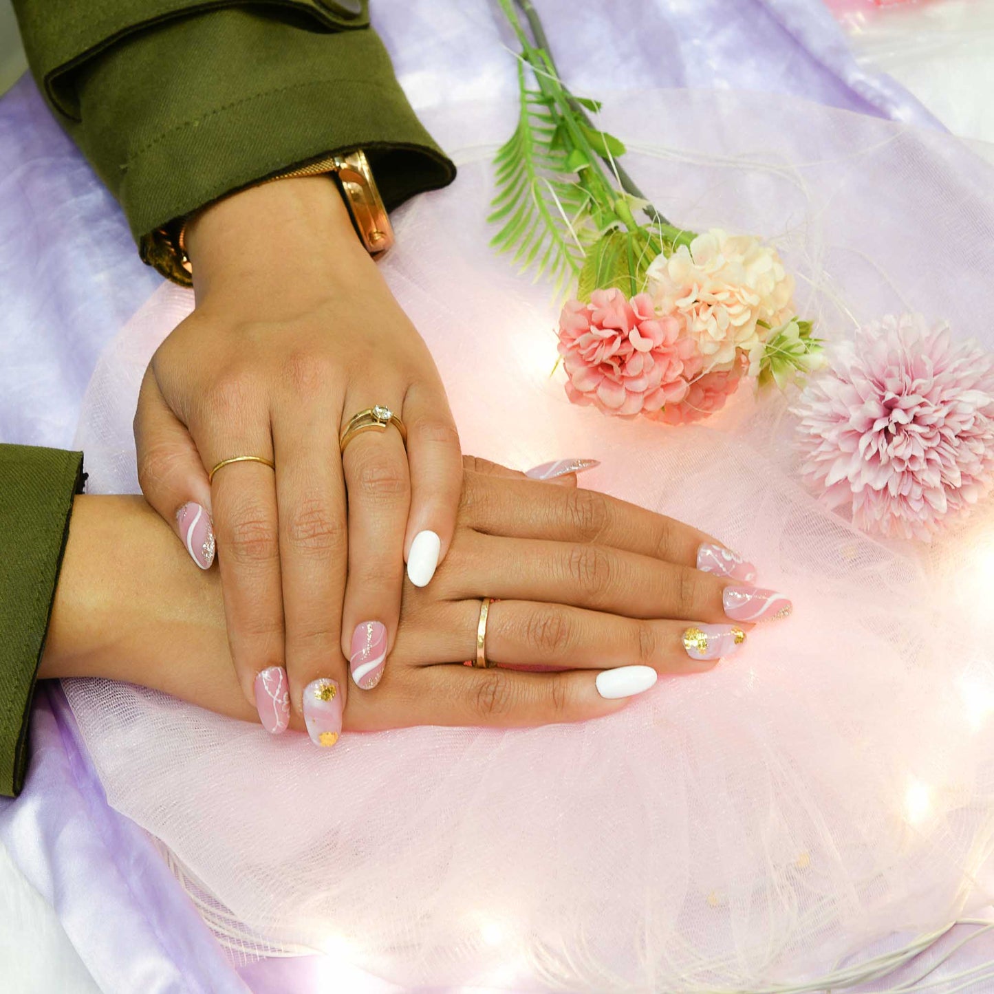 Shimmer Splash Silicone Press-On Nails